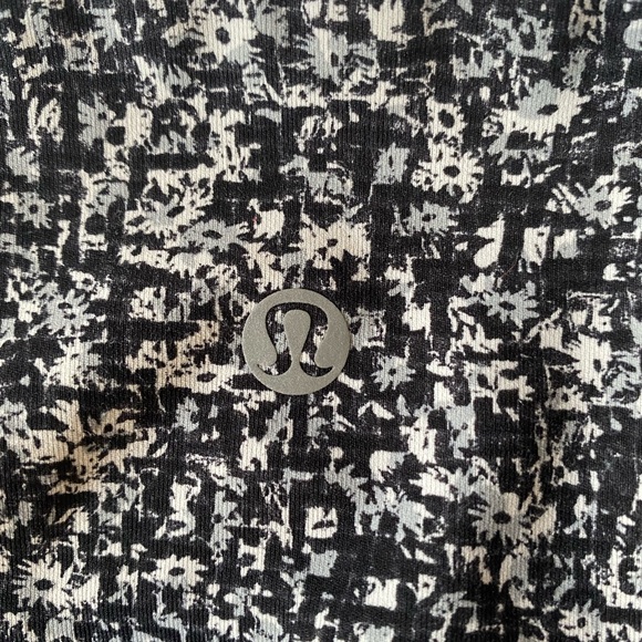 LULULEMON LEGGINGS - Picture 3 of 4